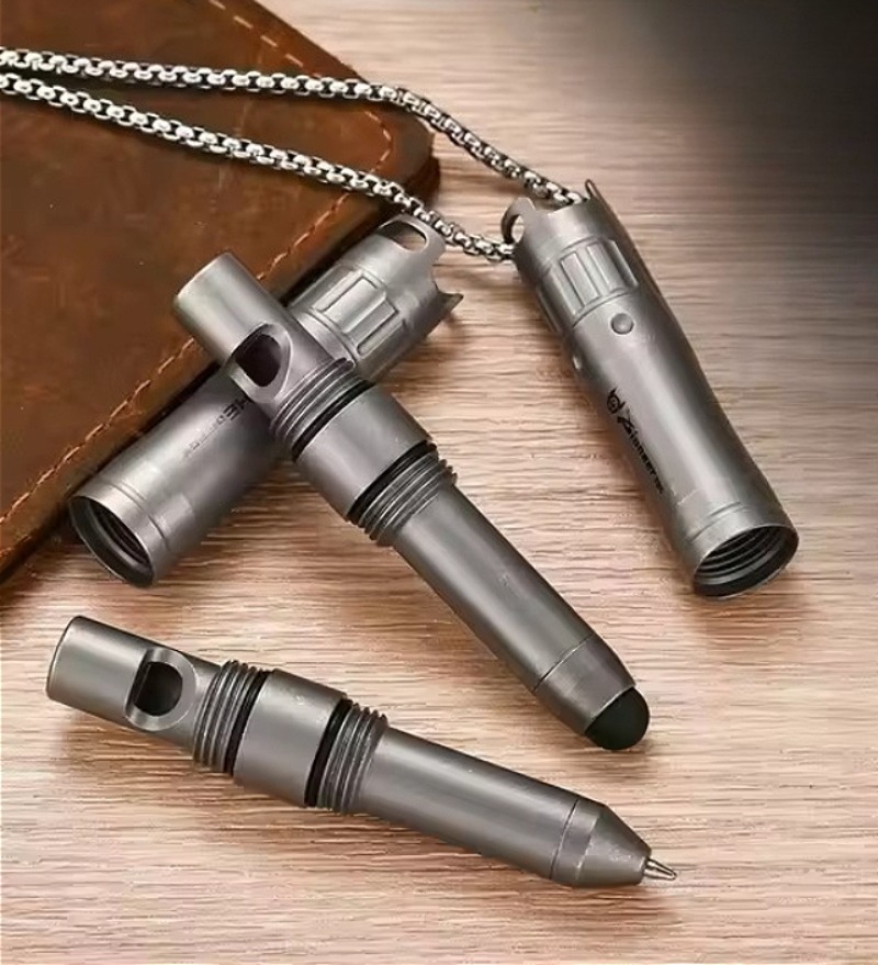 緊急用ホイッスルとシリコン製スタイラスチップを備えたチタン合 - Smart Pen Digital のレビューと価格